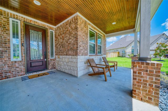 13510 Fallbrook Circle, Mont Belvieu, TX 77535