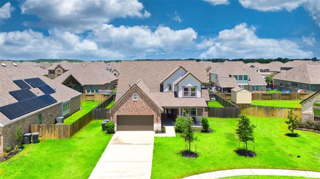 13510 Fallbrook Circle, Mont Belvieu, TX 77535