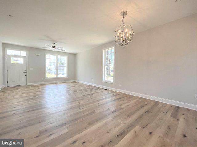 102 PINE ST, Crumpton, MD 21628