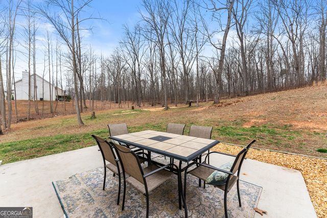 5612 Deerberry Lane, Gillsville, GA 30543