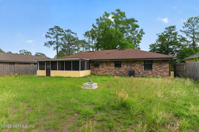 3916 HUNTERS LAKE Circle W, Jacksonville, FL 32210