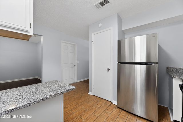 3916 HUNTERS LAKE Circle W, Jacksonville, FL 32210