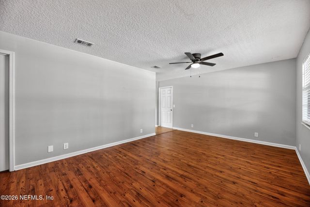 3916 HUNTERS LAKE Circle W, Jacksonville, FL 32210