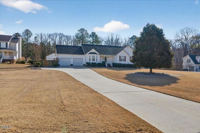 105 Hinton Court, Clayton, NC 27527