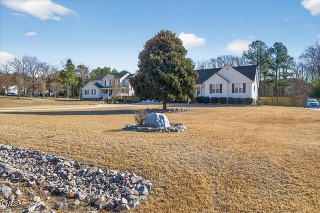 105 Hinton Court, Clayton, NC 27527