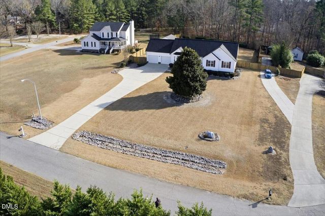 105 Hinton Court, Clayton, NC 27527