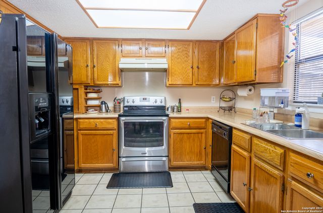 12318 AUTUMN VISTA ST, San Antonio, TX 78249