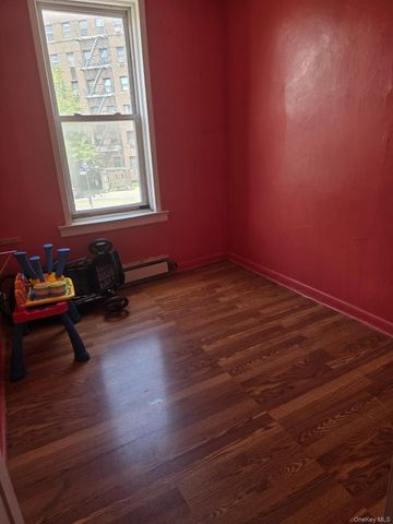 4014 Greenpoint Avenue, Sunnyside, NY 11104