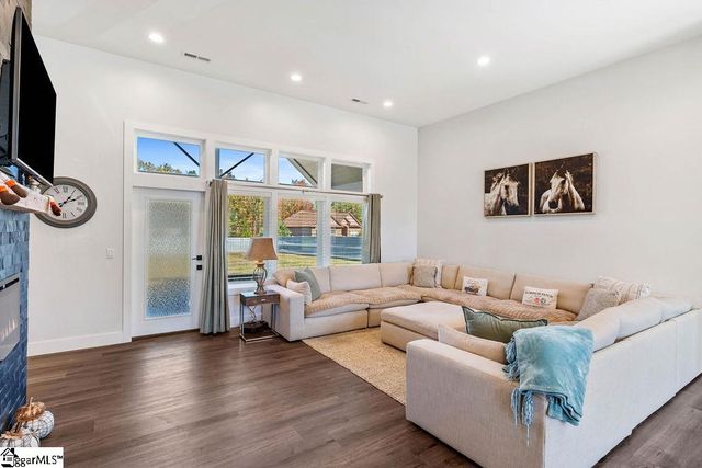 338 Jordan Creek Road, Inman, SC 29349