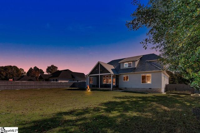 338 Jordan Creek Road, Inman, SC 29349