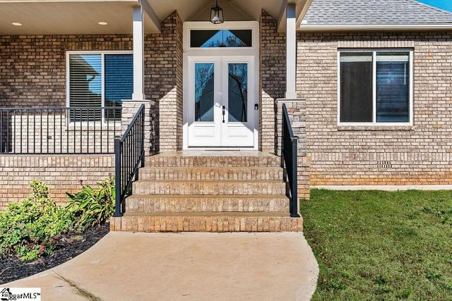 338 Jordan Creek Road, Inman, SC 29349