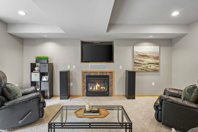 6449 TONKINESE Trail, Madison, WI 53719