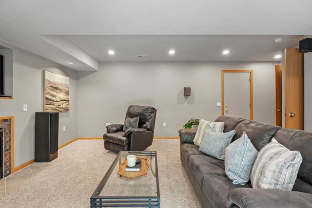 6449 TONKINESE Trail, Madison, WI 53719