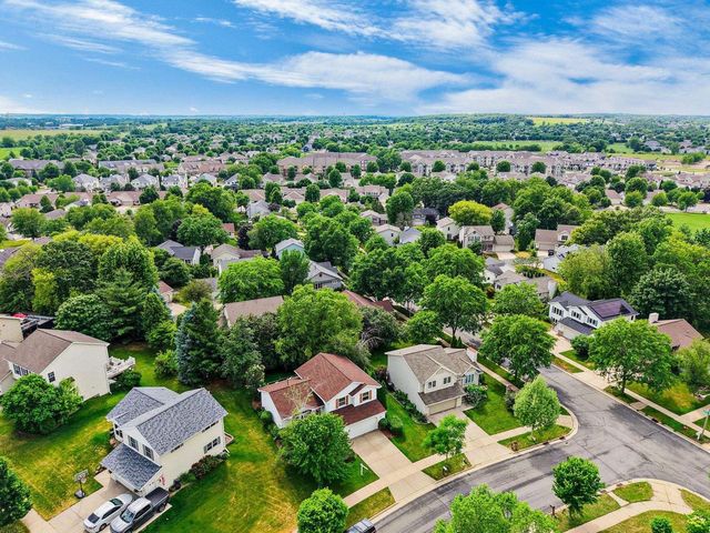 6449 TONKINESE Trail, Madison, WI 53719