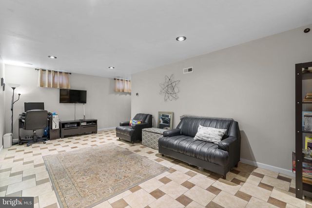 8057 MAYER AVE, Pasadena, MD 21122