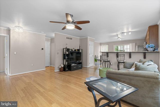 8057 MAYER AVE, Pasadena, MD 21122