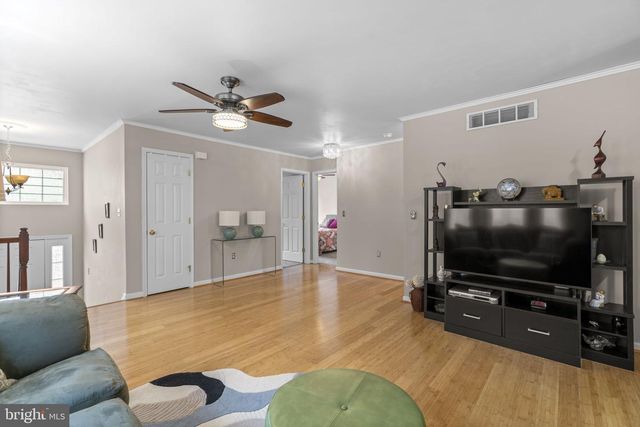 8057 MAYER AVE, Pasadena, MD 21122