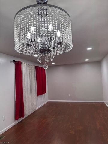 217 S 20Th Ave, Manville Boro, NJ 08835