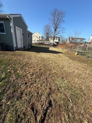 217 S 20Th Ave, Manville Boro, NJ 08835
