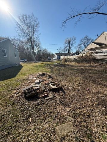 217 S 20Th Ave, Manville Boro, NJ 08835