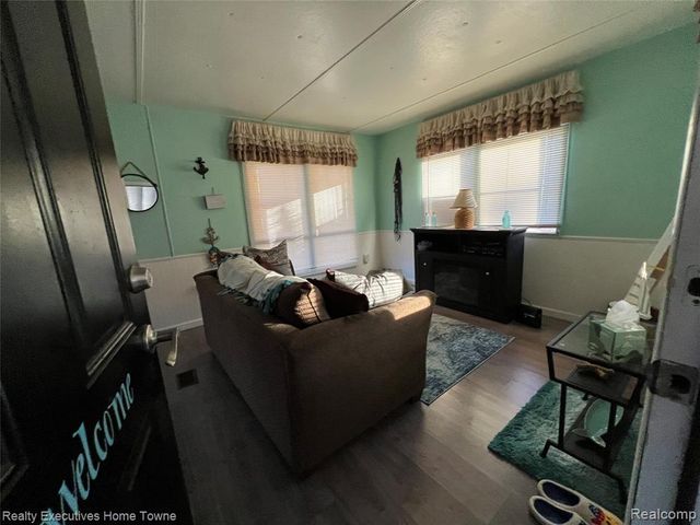 5767 Main Street, Lexington, MI 48450