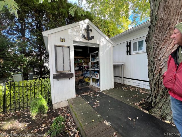 5767 Main Street, Lexington, MI 48450