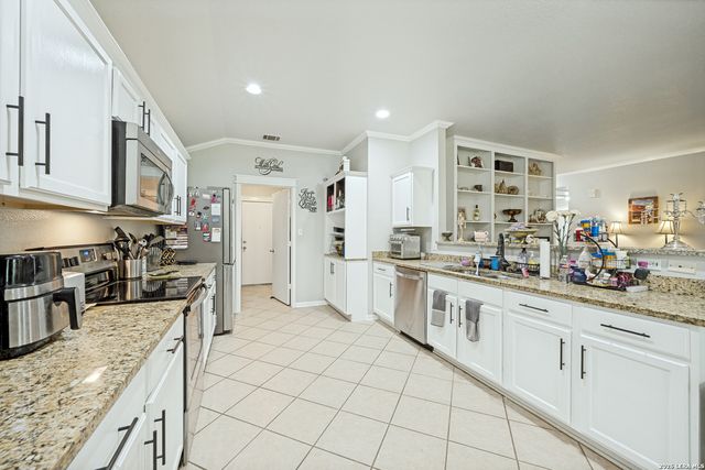 137 Hidden Cave, Cibolo, TX 78108