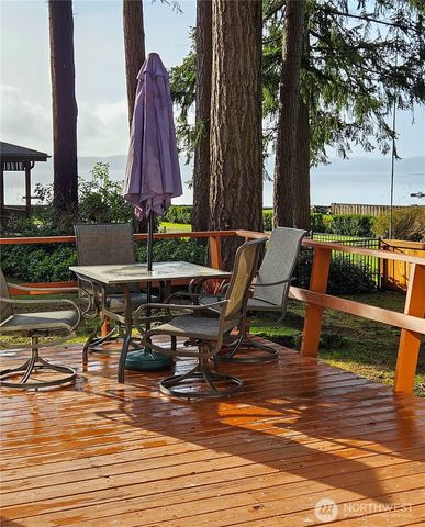 150 NE Dulalip Landing, Belfair, WA 98528