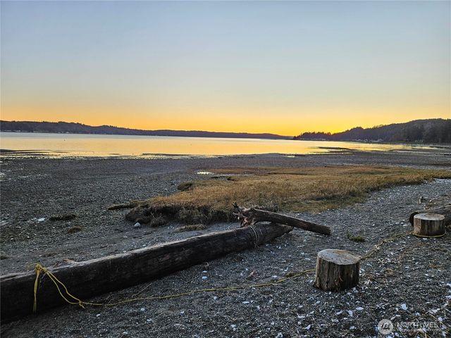 150 NE Dulalip Landing, Belfair, WA 98528