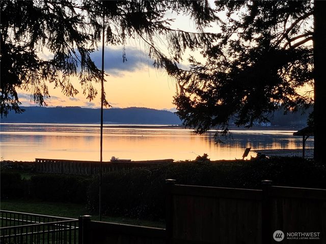 150 NE Dulalip Landing, Belfair, WA 98528