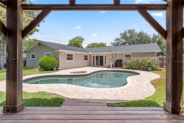 2130 DELORAINE TRAIL, Maitland, FL 32751