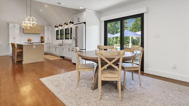 99 Beach Road, Westhampton Beach, NY 11978