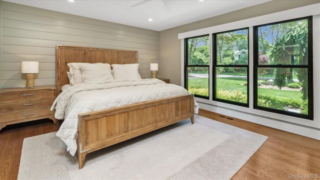 99 Beach Road, Westhampton Beach, NY 11978