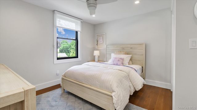 99 Beach Road, Westhampton Beach, NY 11978