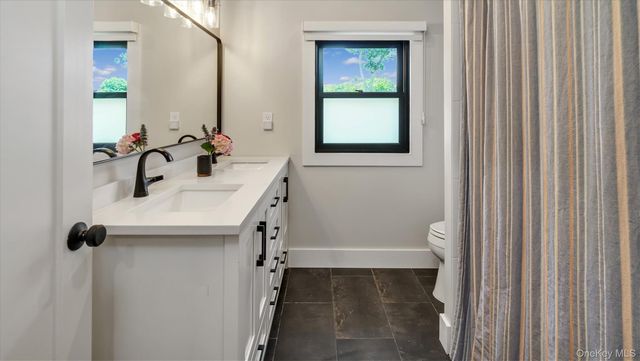 99 Beach Road, Westhampton Beach, NY 11978