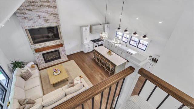 99 Beach Road, Westhampton Beach, NY 11978