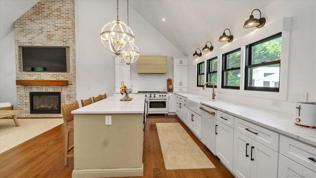 99 Beach Road, Westhampton Beach, NY 11978