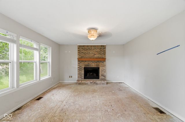 902 Hearthside Court, Brownsburg, IN 46112