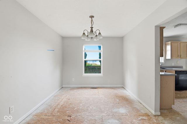902 Hearthside Court, Brownsburg, IN 46112