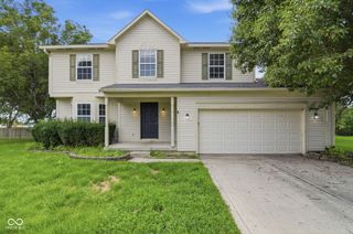 902 Hearthside Court, Brownsburg, IN 46112