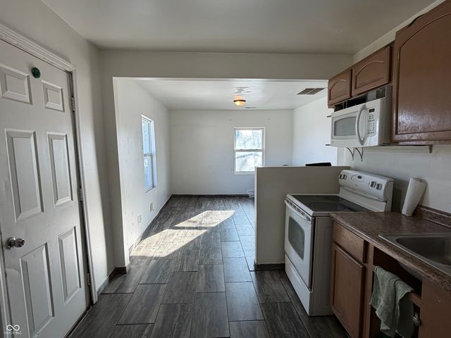 1504 E Southern Avenue, Indianapolis, IN 46203