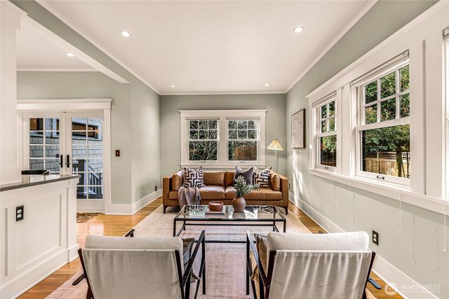 2333 Federal Avenue E, Seattle, WA 98102