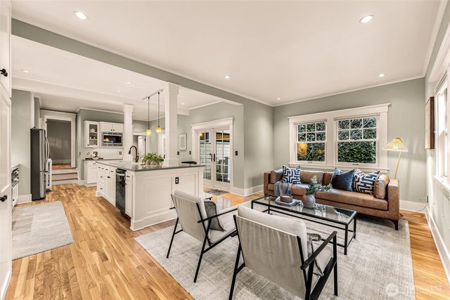 2333 Federal Avenue E, Seattle, WA 98102