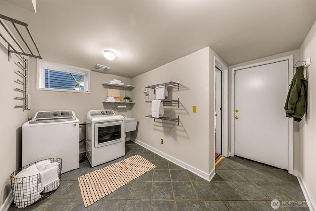 2333 Federal Avenue E, Seattle, WA 98102