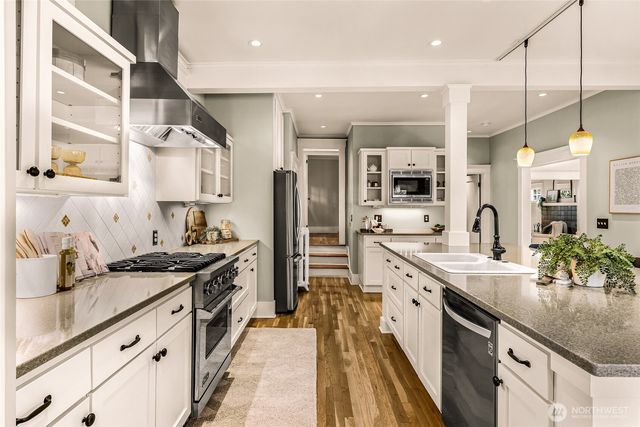 2333 Federal Avenue E, Seattle, WA 98102