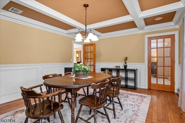 9 Carriage Ln, Hardyston Twp., NJ 07419