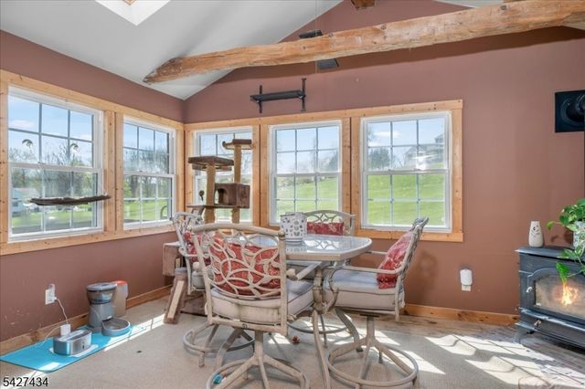 9 Carriage Ln, Hardyston Twp., NJ 07419