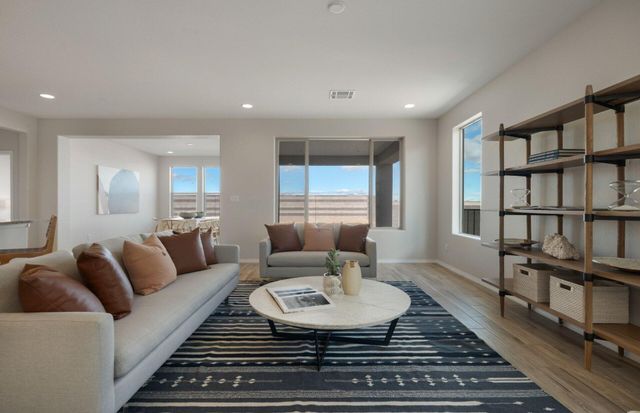 6331 Angelou Lane NW, Albuquerque, NM 87120