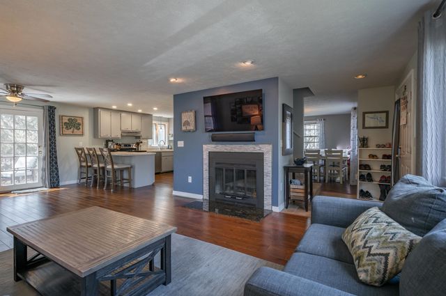 63 Norma Drive, Nashua, NH 03062