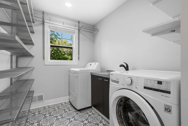 980 Serenity Way, Ann Arbor, MI 48103